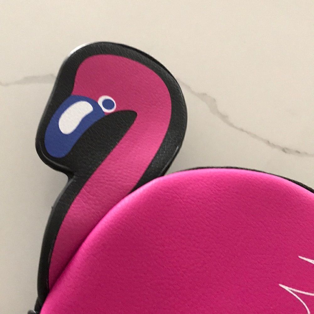 🎉Last chance 🎉Flamingo Wristlet bag.🌼 - Picture 2 of 5